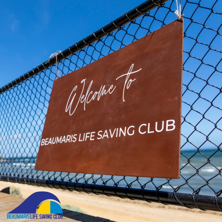 Lifesaving club sign near the beach