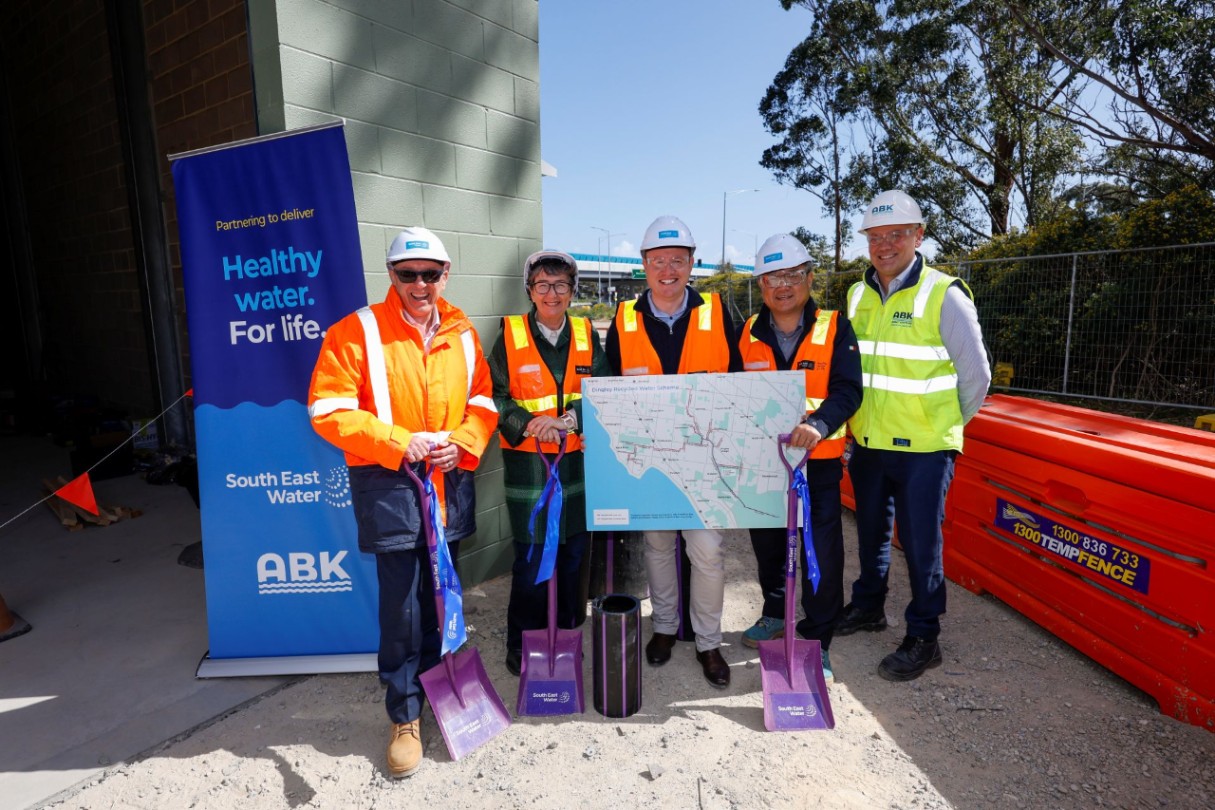L-R: South East Water General Manager Liveable Water Solutions Charlie Littlefair, Minister for Water The Hon. Michaela Settle MP,  Member for Mordialloc The Hon. Tim Richardson MP,  Member for Clarinda Meng Heang Tak MP, ABK Program Director Daniel  Turcinovich 