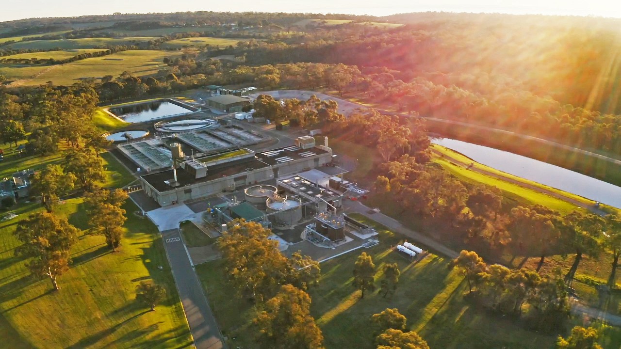 South East Water’s record $1.5 billion investment in major capital projects is officially underway with works awarded to new industry partners Abergeldie, BMD & KBR (ABK) and BecaHunterH20, Fulton Hogan & Interflow (BFHI).  